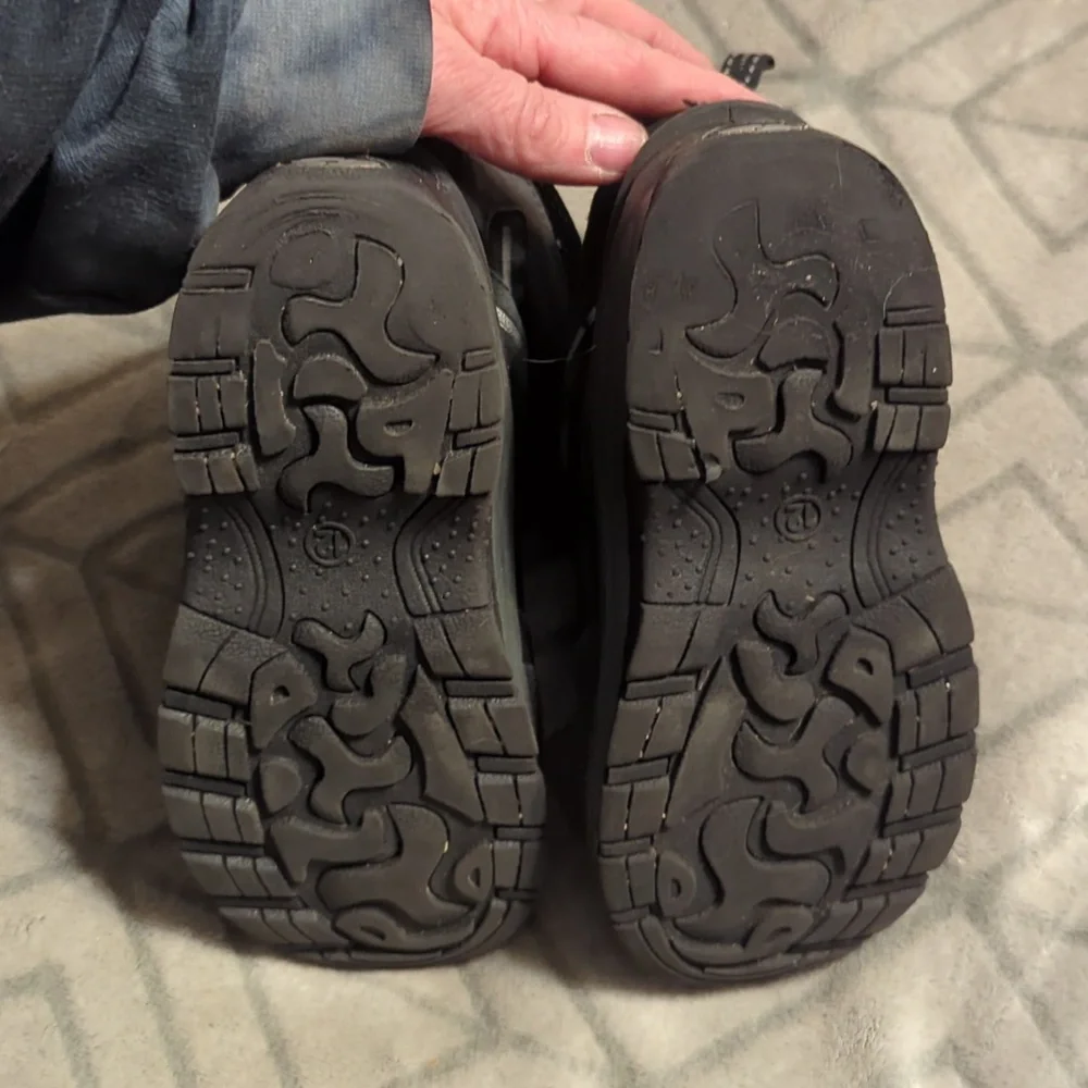 C-9 Champion Insulated Snow Boots Zip Up Pull On Unisex Youth Sz 12 Black Winter